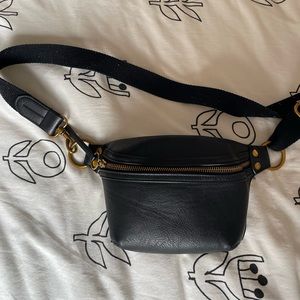 Universal Thread black and gold fanny pack crossbody bag